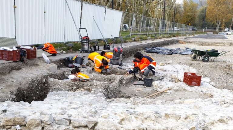 Archaeologists unearth chilling 16th-century gallows where rebels were hanged and displayed