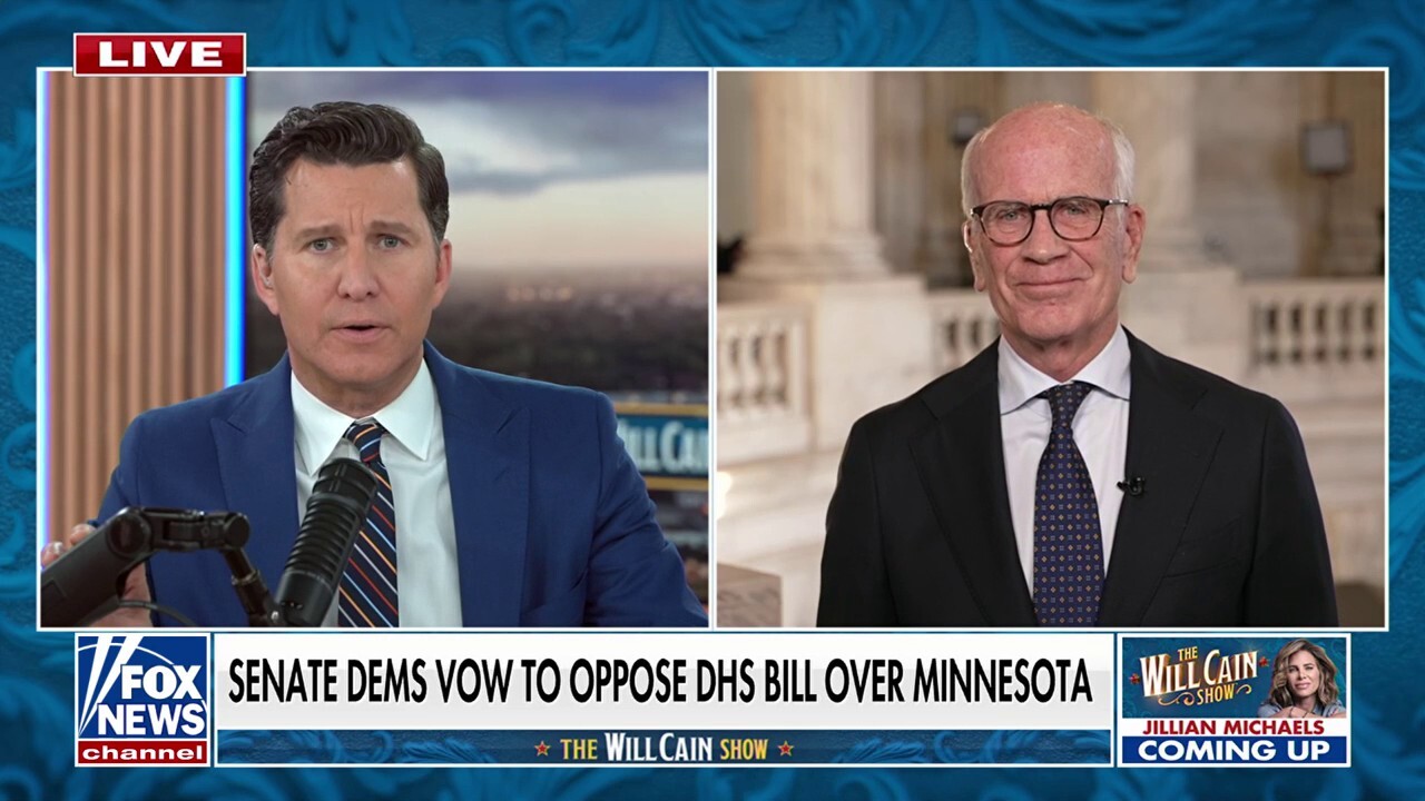 Sen. Peter Welch says ICE agents are inadequately trained, use ‘overly aggressive’ tactics