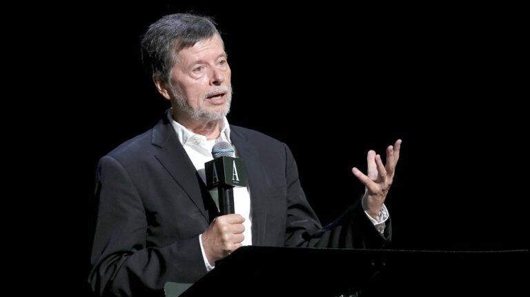 Famed filmmaker presses Democrats to put 'citizen-led' presidential primary first