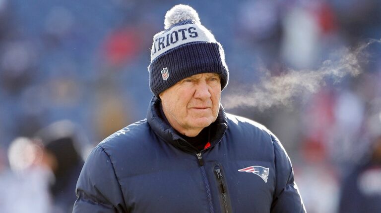 Trump rips Pro Football Hall of Fame for 'ridiculous' decision to snub Bill Belichick from first-ballot honor