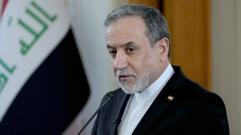 Iran draws missile red line as analysts warn Tehran is stalling US talks