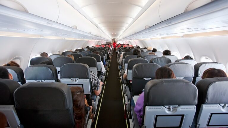 Major airline's flight delayed after ‘no smoking’ signs are discovered missing
