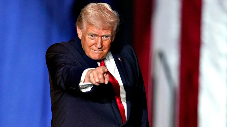 Trump reveals his 'new hero' Supreme Court justice after tariffs ruling