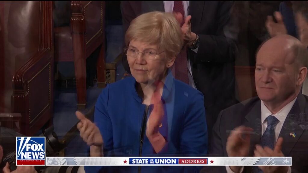 Elizabeth Warren applauds Trump comment during State of the Union