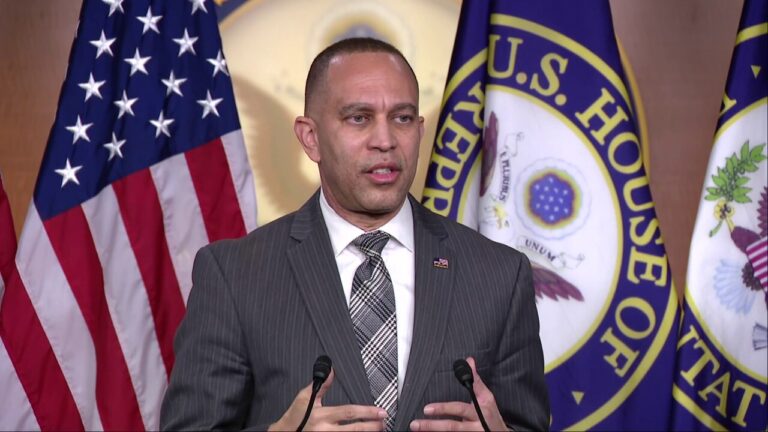 Jeffries says GOP 'done eff’d up in Texas,' predicts Republicans will fall short