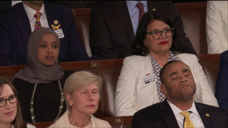 Rep. Ilhan Omar shouts at Trump during State of the Union