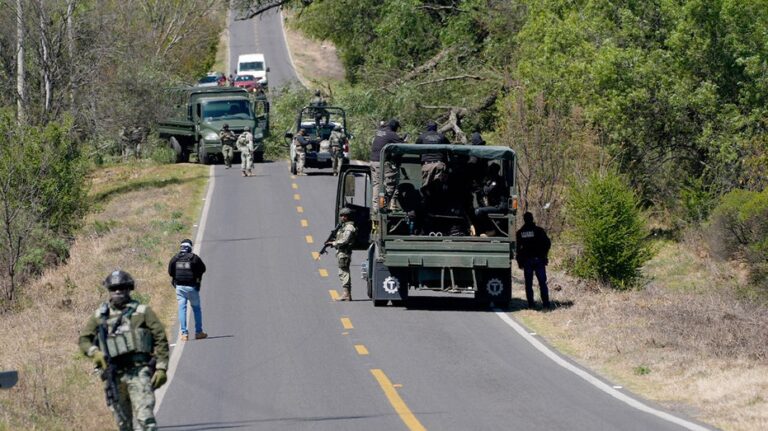 State Dept slammed with hundreds of calls from Americans trapped in Mexico
