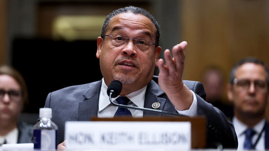 Hawley clashes with Minnesota AG Ellison over fraud: ‘You ought to be indicted’
