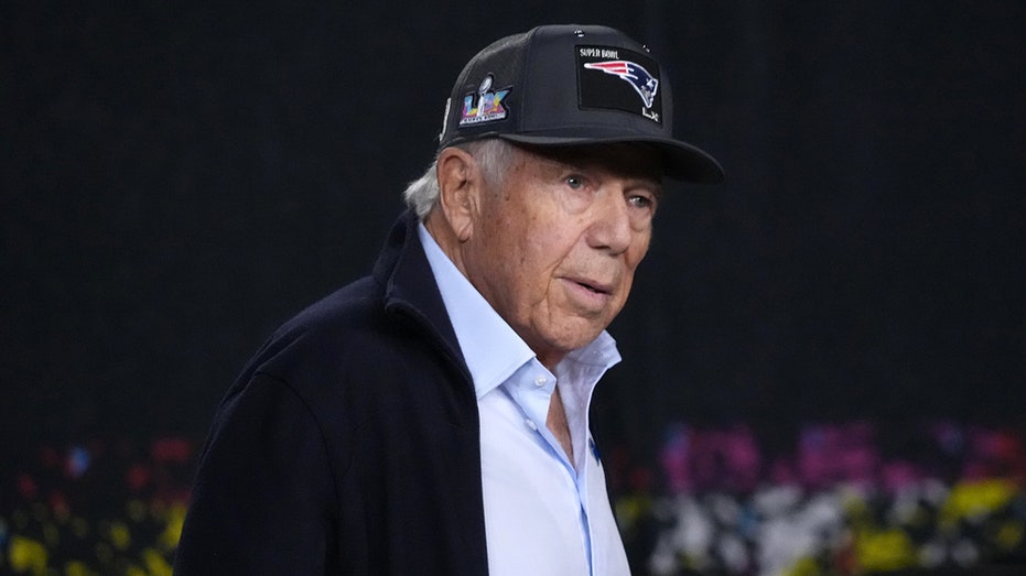 Patriots' Robert Kraft misses out on Pro Football Hall of Fame: reports