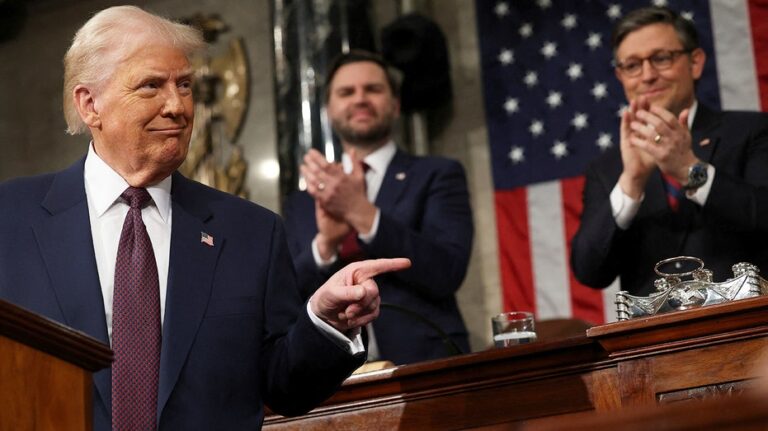 Democrats' 'Trump Derangement Syndrome' on 'full display' with counter-State of the Union events, Johnson says
