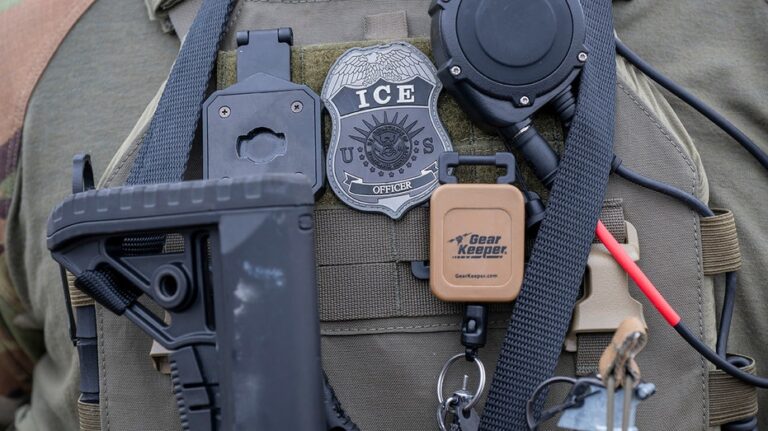 Illegal immigrant from Venezuela learns sentence for biting ICE agent, with injury seen in photo