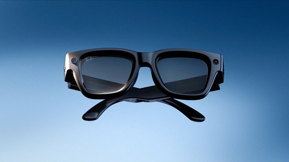AI smart glasses could generate fake photos instantly