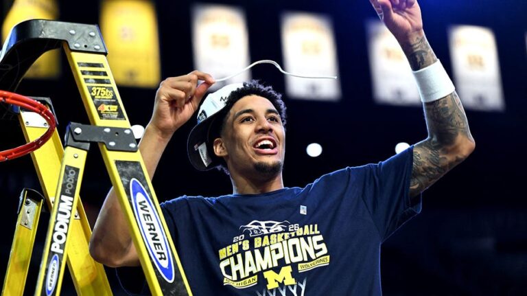 Michigan basketball star says he received stunning offer to play at Kentucky