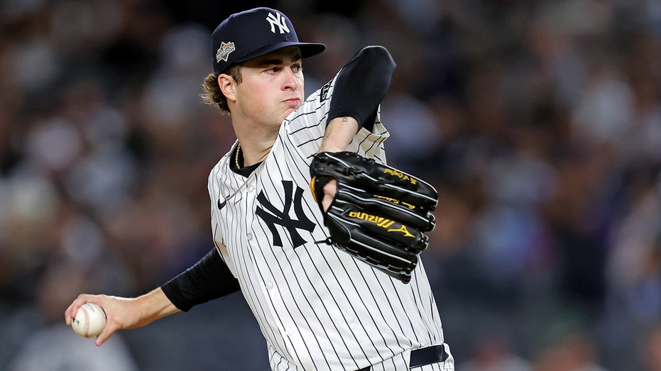 Yankees' Cam Schlittler calls security to remove spider from locker