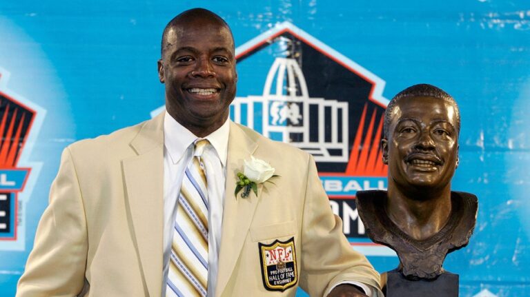 Super Bowl champ, 66, looking to make US flag football team