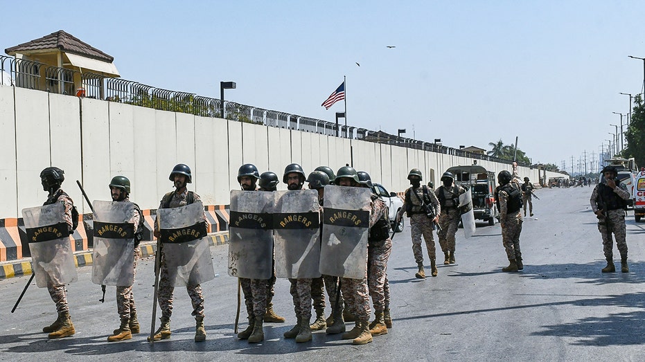 Protesters storm US Consulate in Pakistan, at least 9 dead
