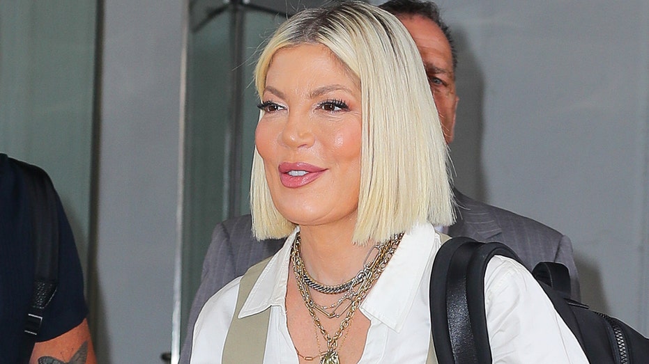 Tori Spelling sets the record straight on 30 years of plastic surgery rumors