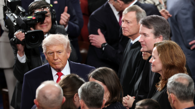 Expert flags ‘disappointing’ questions from justices in Trump birthright citizenship case