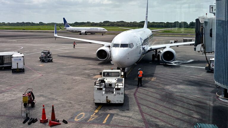 Military veteran’s painful walk across airport tarmac sparks strangers to raise over $135K