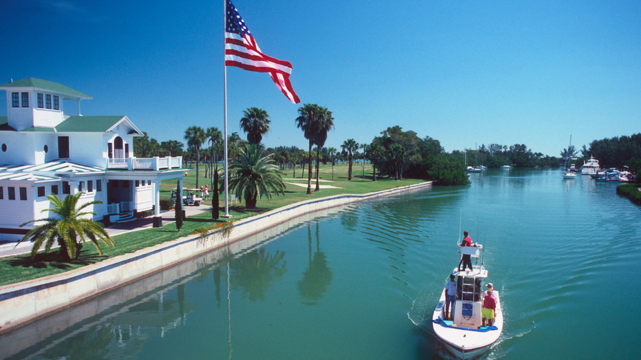 Florida and Texas are battling for new residents. DeSantis thinks he found an advantage
