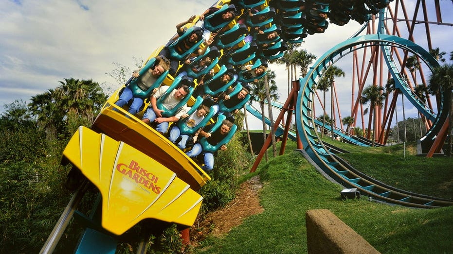 Iconic coaster to take final ride, and fans say goodbye after decades of thrills