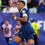 Kylian Mbappé's seventh goal of the World Cup lifts France past Paraguay in physical Round of 16 match